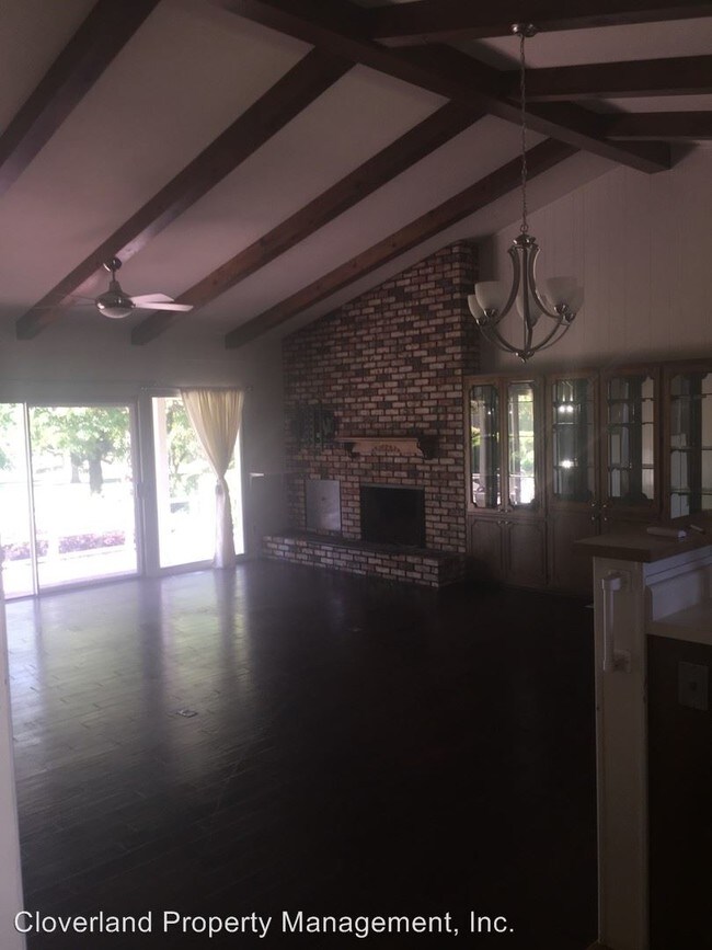 Building Photo - 3 br, 2 bath House - 2509 Oakhurst Dr.