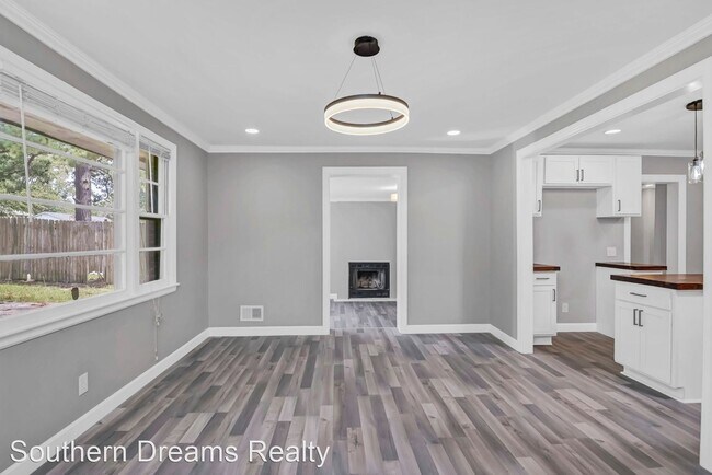 Building Photo - 3 br, 2 bath House - 1606 Crestview Avenue