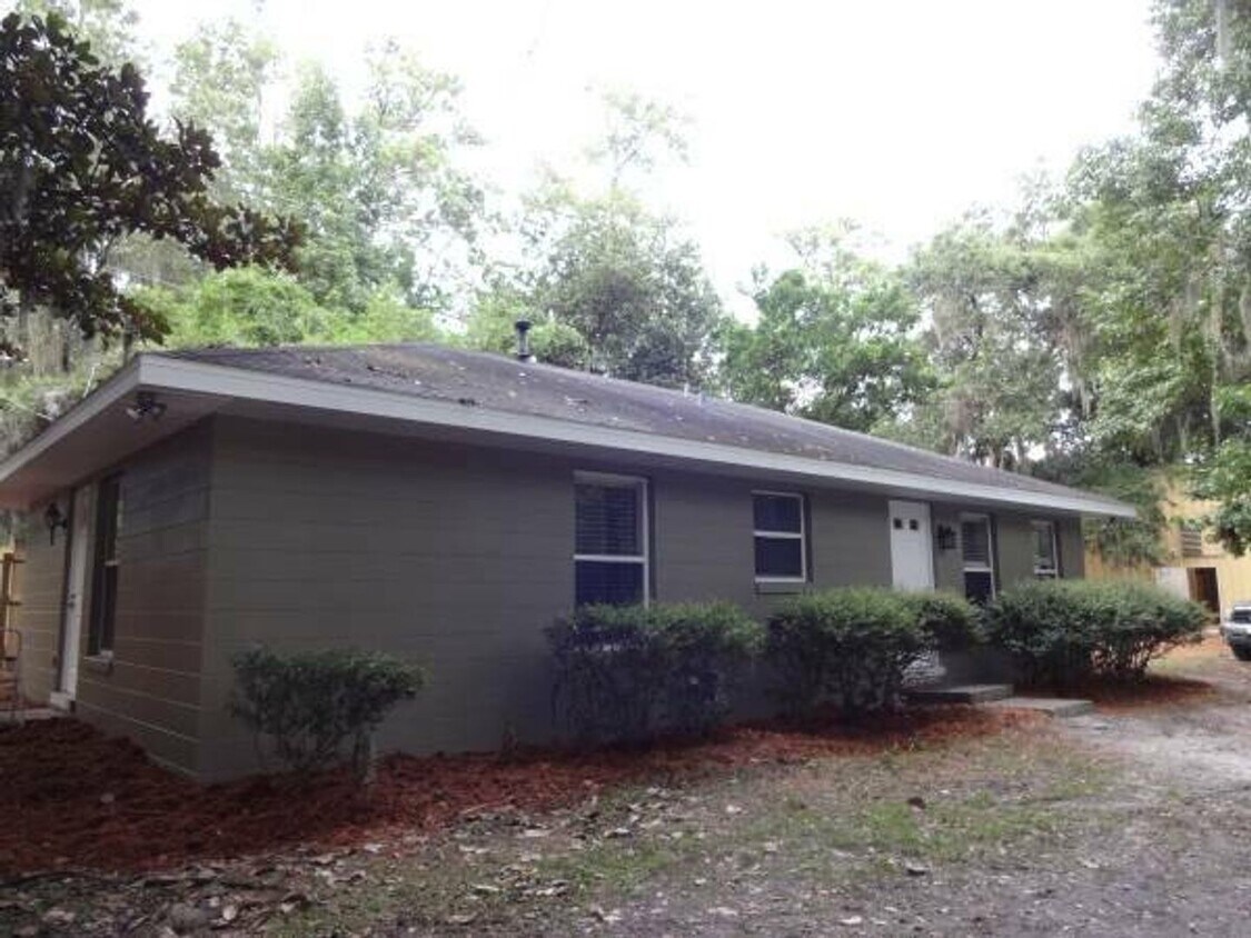 Foto principal - Flying Start Properties -1102 SW 6th St