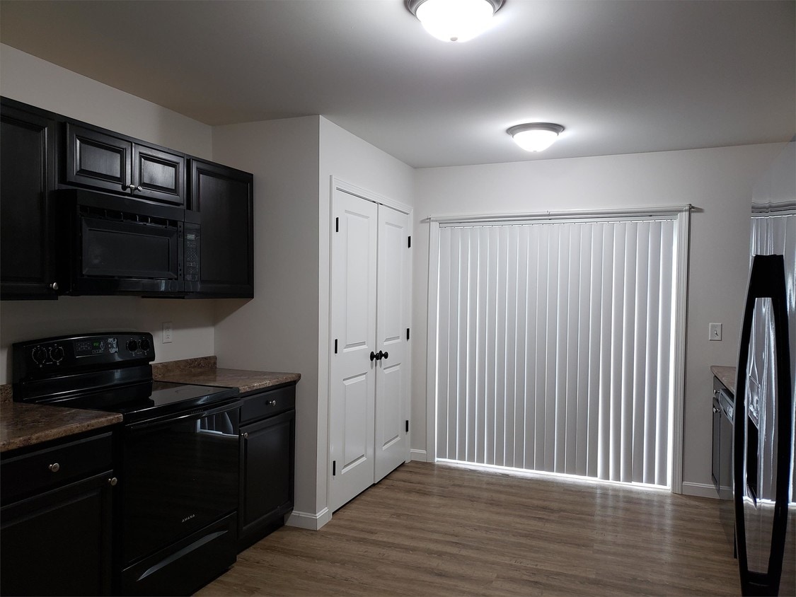 34 Horseback Rd Unit 4, Carmel, ME 04419 Room for Rent in Carmel, ME