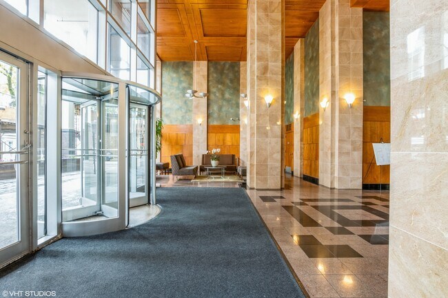 Foto del edificio - 1122 N Clark St