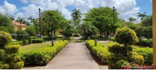 Foto del edificio - 7260 NW 114th Ave