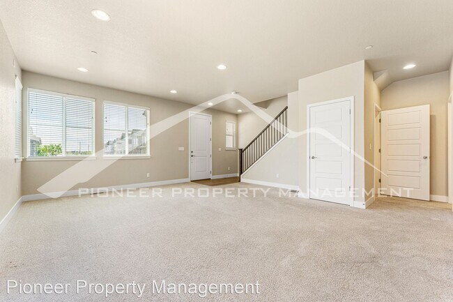 Foto del edificio - 4 br, 3 bath House - 3805 W 88th Ct.