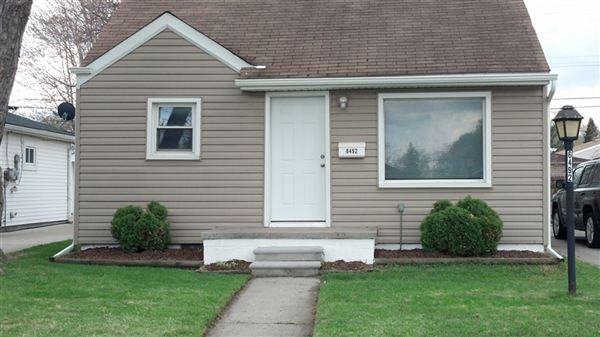 Primary Photo - 6492 Pine St