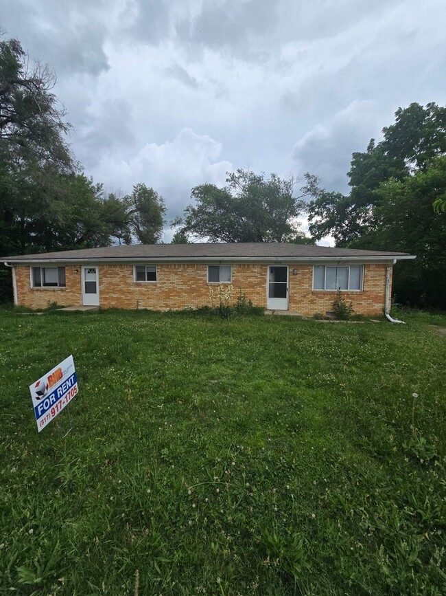 Building Photo - 5406 Chelsea Rd
