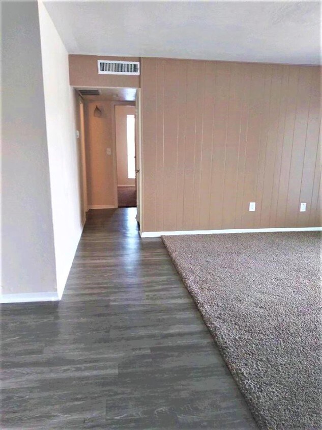 Foto principal - 707 E Sanford St