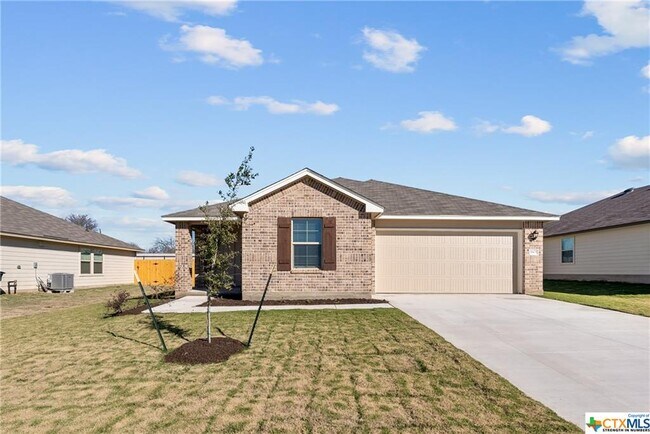 Building Photo - 1605 Mesa Verde Dr