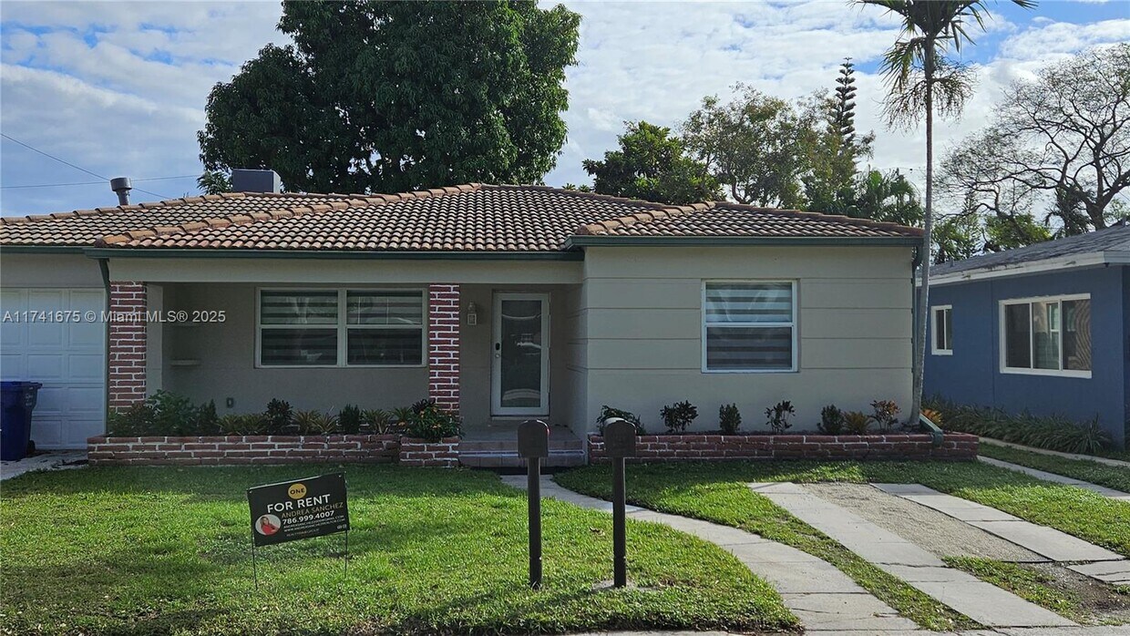 Foto principal - 1003 N 17th Ave