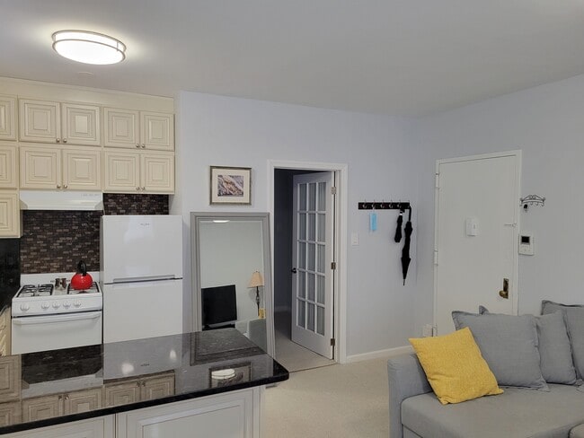 Entrance and bedroom door - 97-13 64th Rd