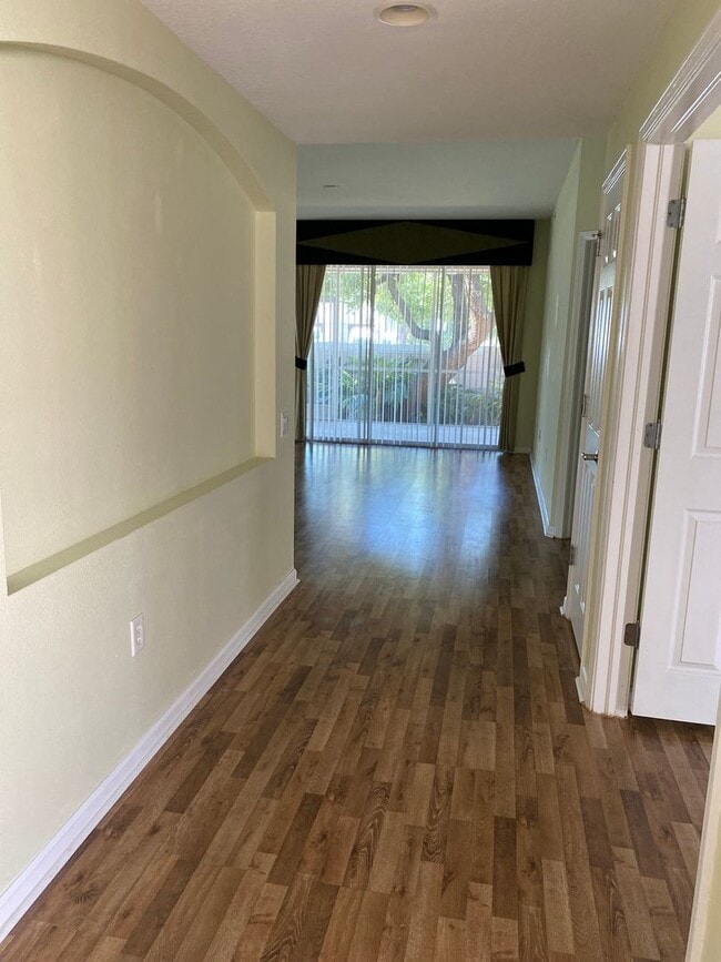 Foto del edificio - Welcome to the pinnacle of modern living – a dazzling 2-bedroom, 2-bathroom + Den sanctuary for r...