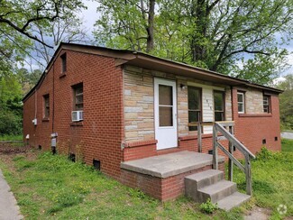 Building Photo - 1909 Lamont Ct