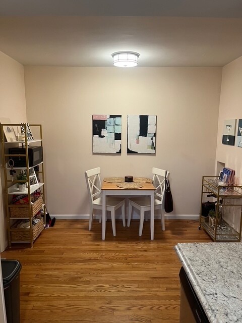 Zona de comedor - 810 Ellison Ave