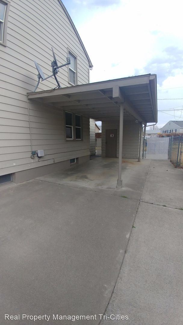 Building Photo - 3 br, 2 bath House - 414 Douglass Av