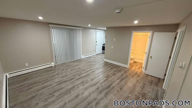 Building Photo - 3 Henry Terrace