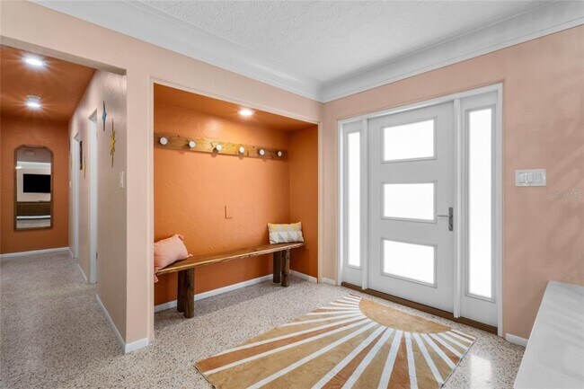 Building Photo - 7739 Westmoreland Dr