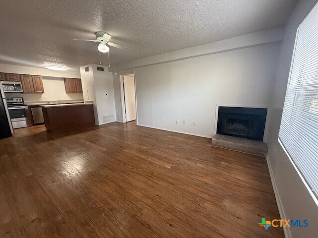 Building Photo - 205 Craddock Ave