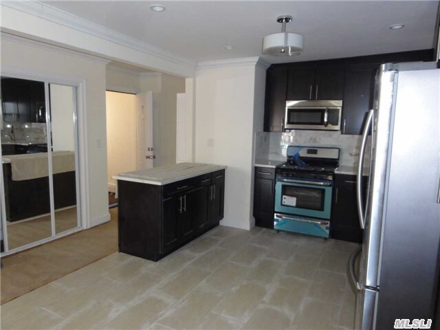 Building Photo - 27-19 23rd St