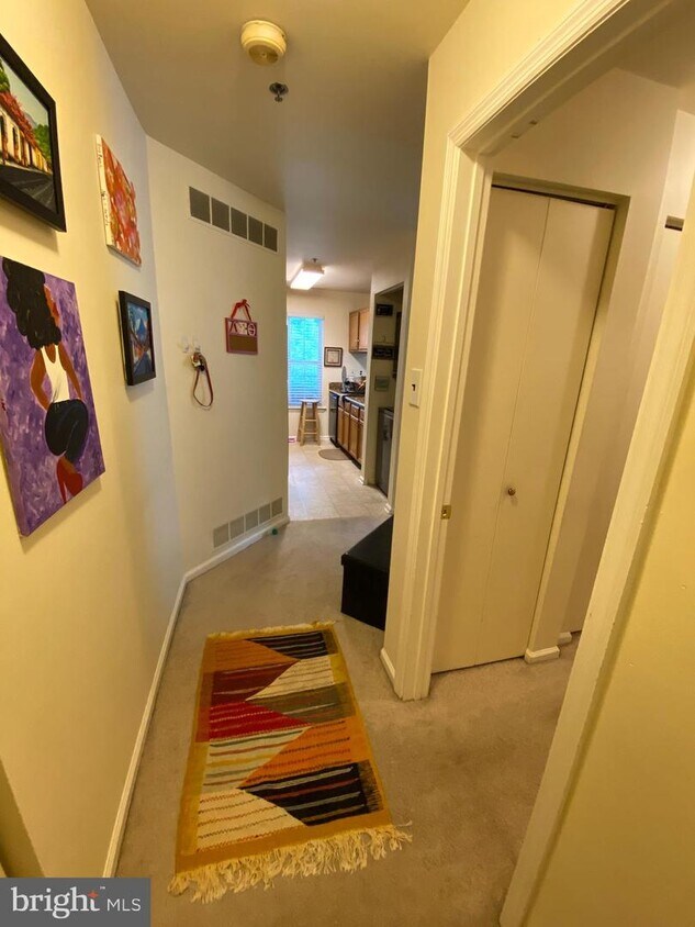 Foto principal - 310 Stonehurst Ct