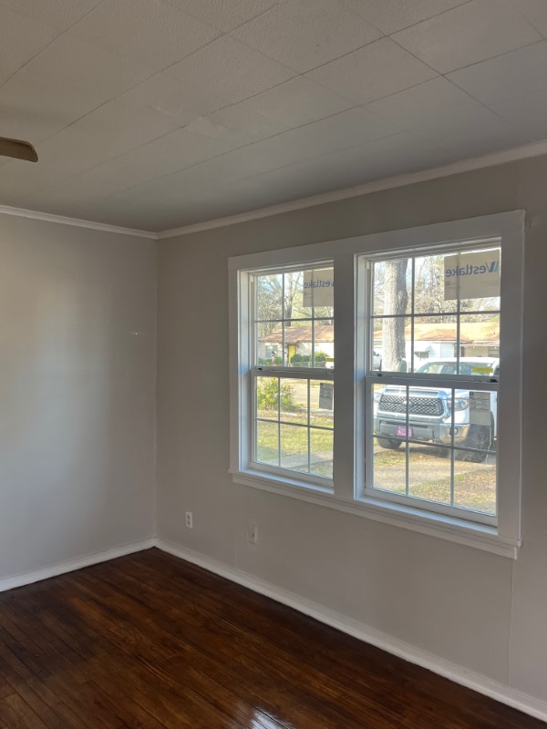 Building Photo - 2721 Sunnybrook St