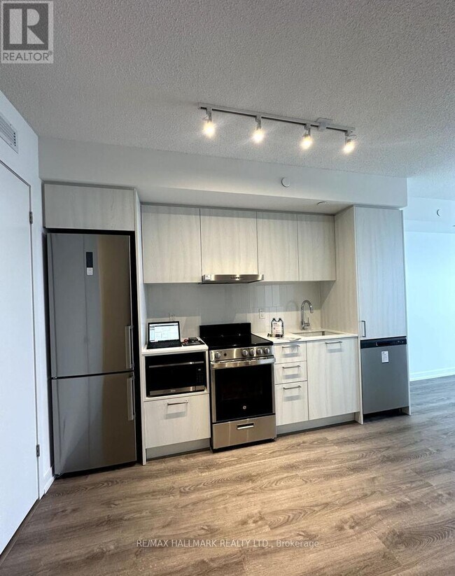 Building Photo - 195 Commerce St