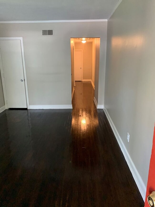 Photo - 1808-1810 Faxon Apartment