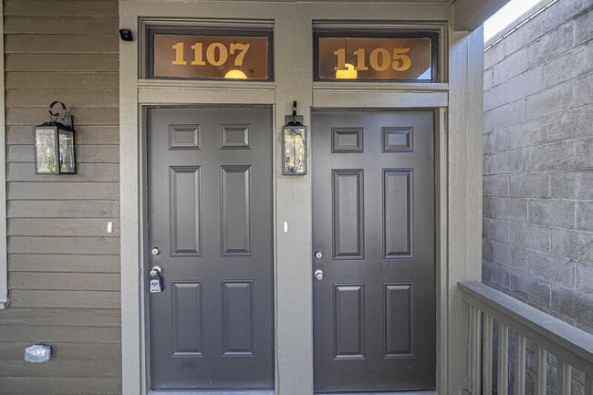 Building Photo - 1107 E 32nd St