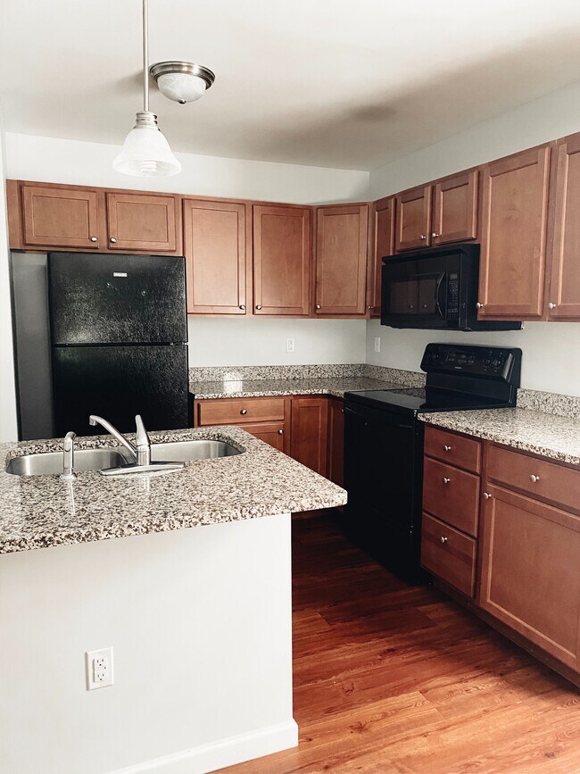 Foto del edificio - 309 Flat Cove Rd
