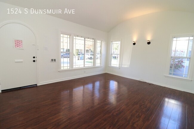 Building Photo - 1524 S Dunsmuir Ave