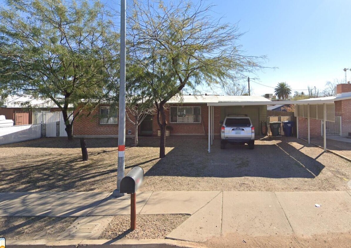 Primary Photo - 1610 E Glenn St