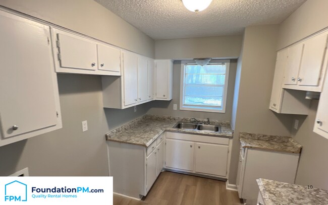 Photo - 789 Archie Dr House