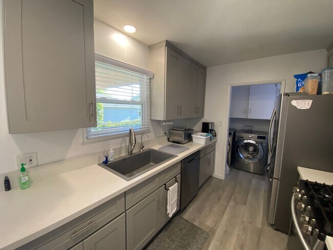Foto del edificio - El Segundo Executive Single Family Home - ...