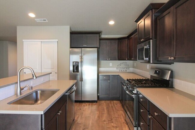 Foto del edificio - 2937 Cashmere Dr