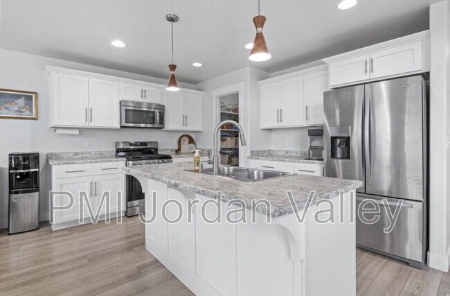 Foto del edificio - 4887 W White Pearl Ct