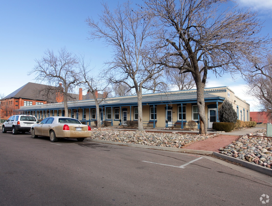 Building Photo - Clark Mellen Apartments