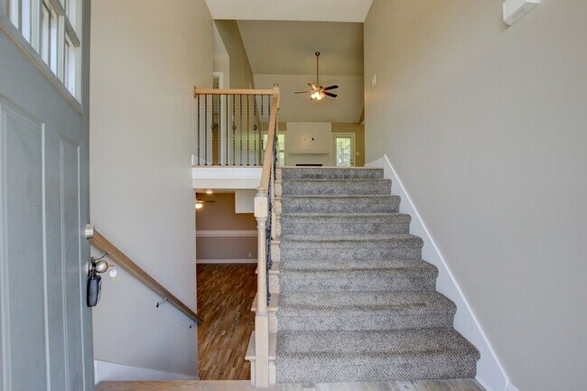 Foto del edificio - 1121 Cardinal Creek Dr