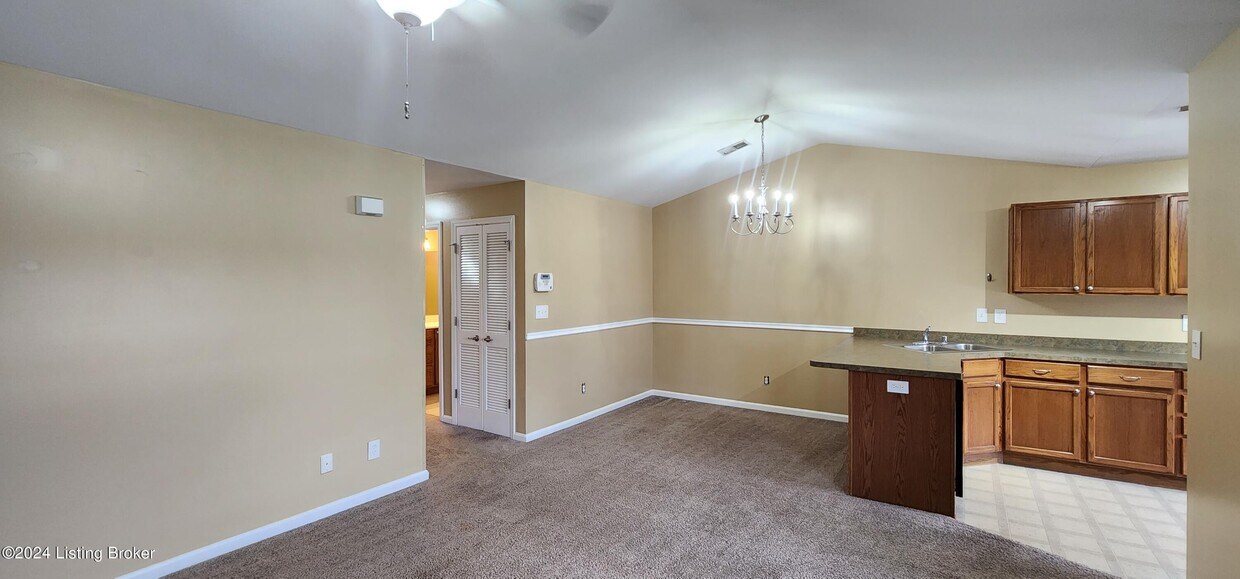 9005 Falcon Crst Ct Unit 222, Louisville, KY 40219 Condo for Rent in