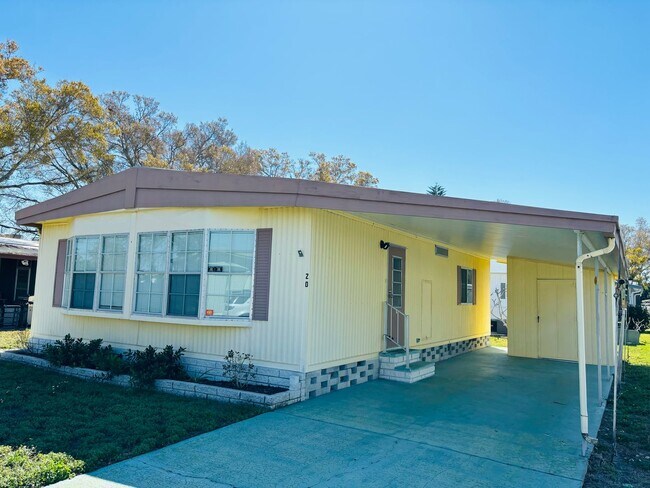 Building Photo - 55+ Living: 2 Bed/2 Bath Trailer Home with...