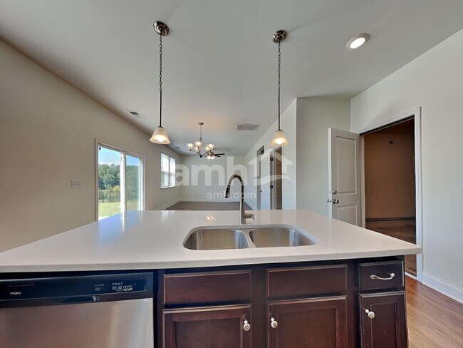 Foto del edificio - 120 Cairo Ct