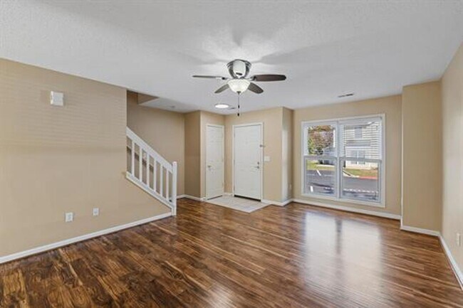 Foto del edificio - Two Master Suite Townhouse in Avalon Woods