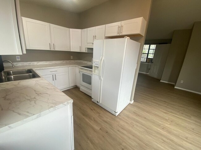 Photo - 2786 W Yale Ave Apartment