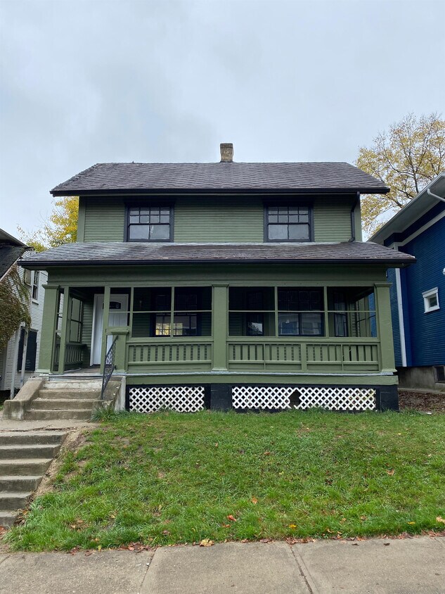 Primary Photo - 126 Marathon Ave