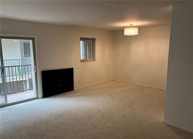 Photo - 55 Knolls Crescent Apartment