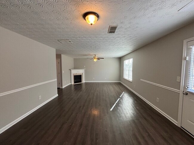 Building Photo - 476 Townsend Bend
