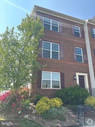 Building Photo - 5050 Judicial Wy