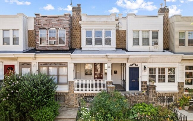 Building Photo - 871 N 22nd St