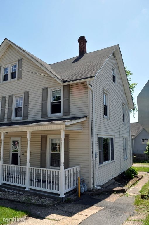 Primary Photo - 20 W Dewey Ave