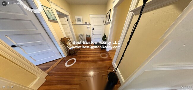 Foto del edificio - 121 Liberty Rd