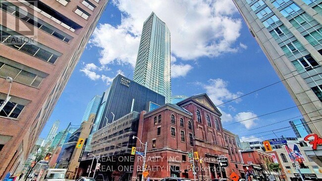 Photo du bâtiment - 197-3197 Yonge St
