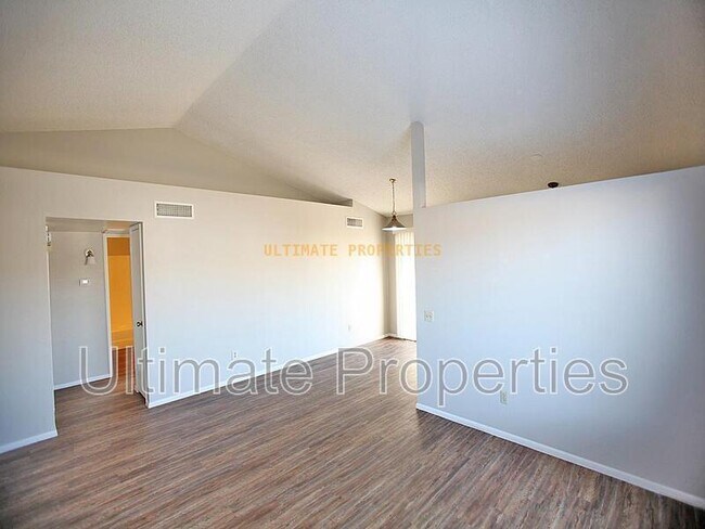 Building Photo - 3045 W Tonopah Dr