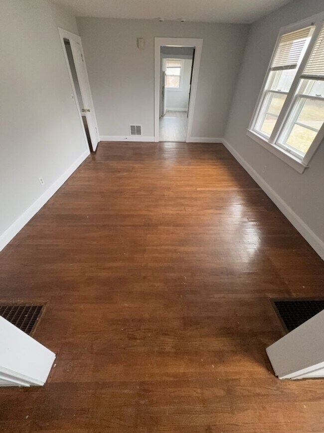 Foto del edificio - 960 W Delaware Ave